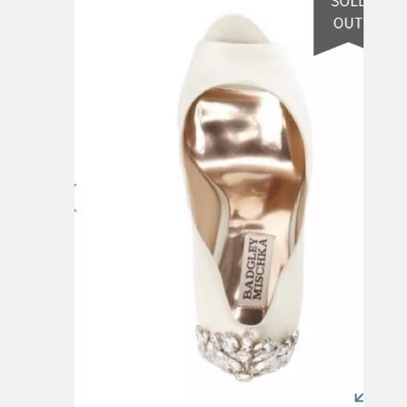 Badgley Mischka 'Nilla' Peep Toe Pump, Ivory Satin - Picture 4 of 5